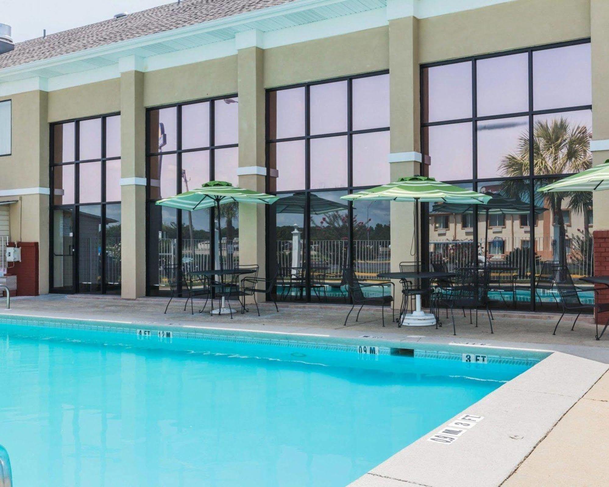 Quality Inn & Suites North Montgomery Luaran gambar